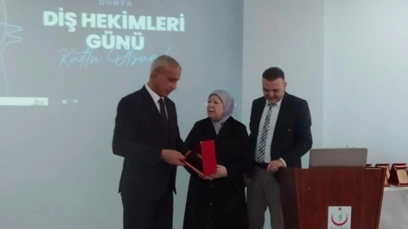 22 Kasım Diş Hekimleri Günü kutlu olsun