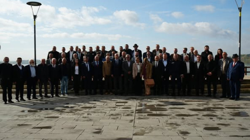 KAYMAKAM RÜSTEMOĞLU, MUHTARLARLA KAHVALTI DA BULUŞTU...