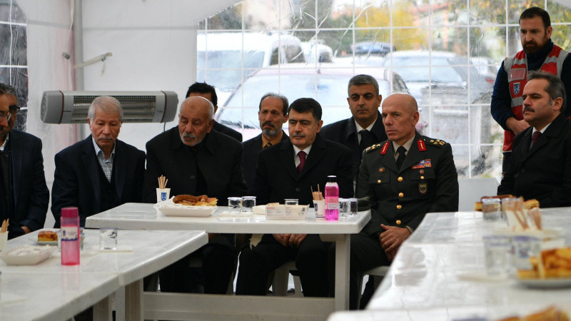    VALİ ŞAHİN ANKARALI ŞEHİT AİLELERİNİ ZİYARET ETTİ